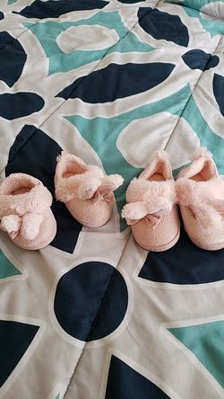 Baby girl new shoes