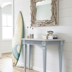 Entryway or sofa table