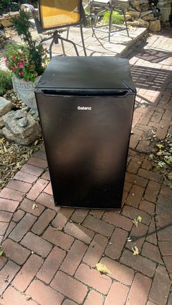 Galanz Black Mini Fridge