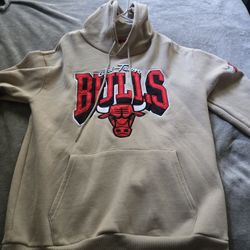 Beige Chicago Bulls Hoodie