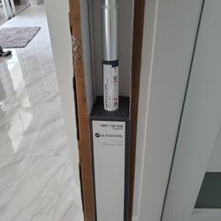 Shower Curtain Rod (Adjustable/ Tension)