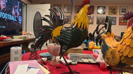 Large Metal Rooster Sculpture Decor
