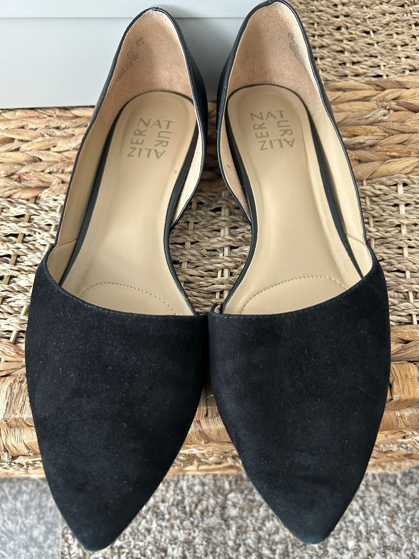 Women’s Pointed Toe Flats