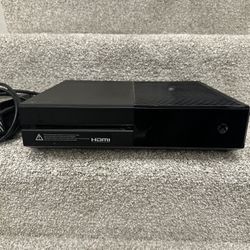 Xbox One, Excellent Condition 