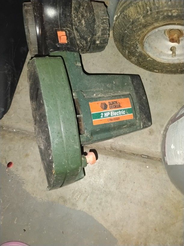 Black And Decker 2hp Electric Lawn edger