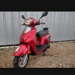 Vespa Retro 2008 *300miles