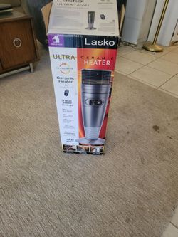 Lasko Ultra Ceramic Tower Heater 1500W