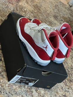 Jordan 11 Retro Size 9