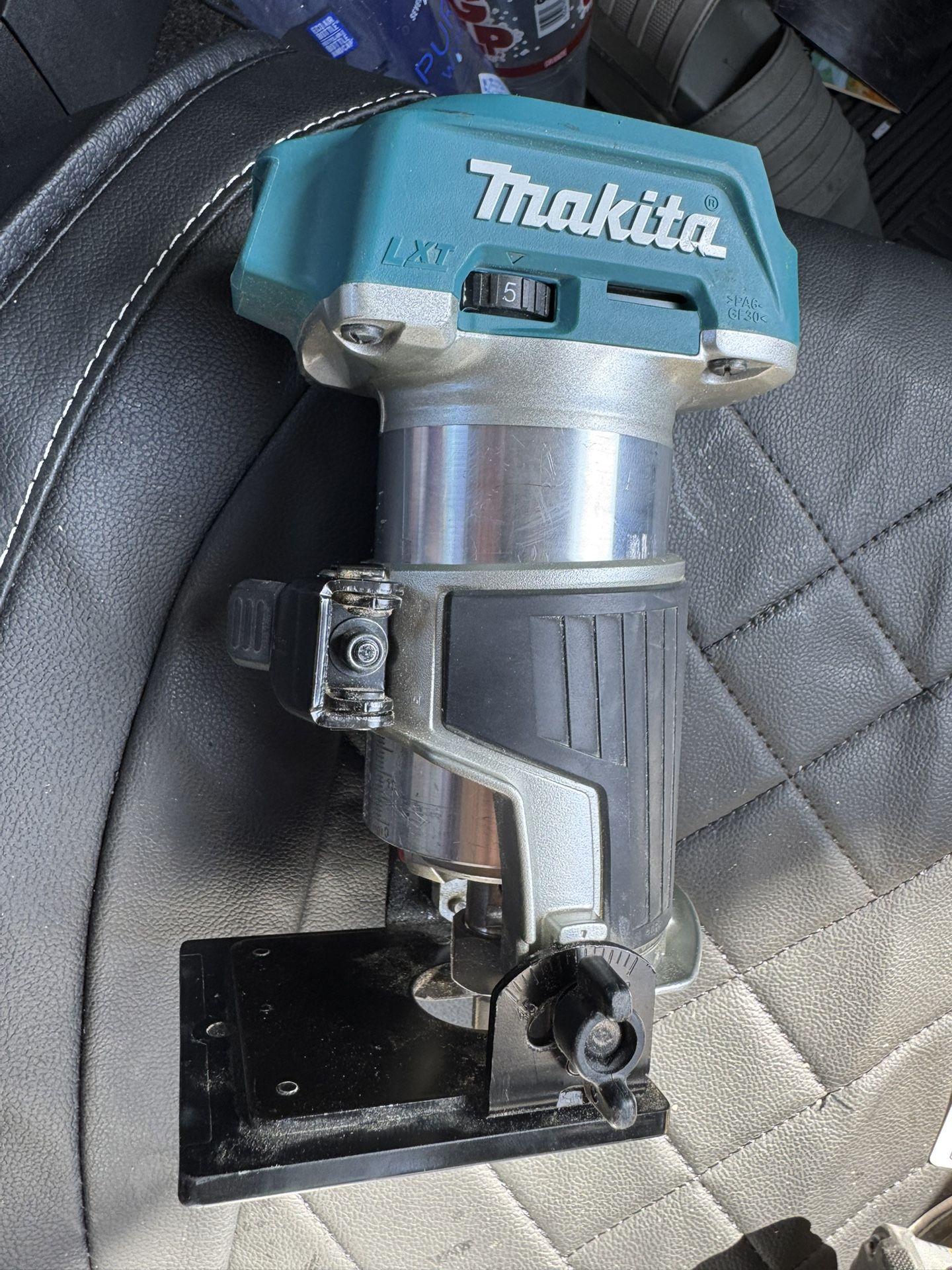 Makita Cordless Router