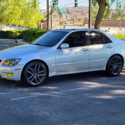 2002 Lexus IS 300