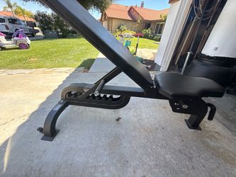 Ethos adjustable bench like new