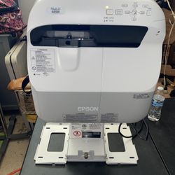 Epson Projector With Wall Mount Working Condition Home Projector With Stand HDMI MAKE AN OFFER!