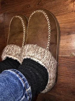 Women’s Slippers, Size 7