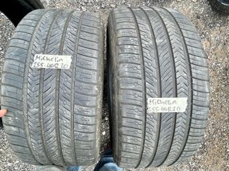 2)255/40/20 Michelin $120 both