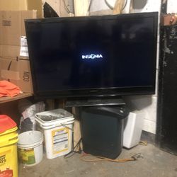 Tv w/Remote