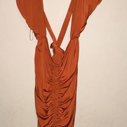🧡 Rust/orange ruched dress