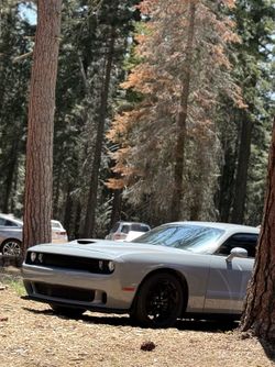 Dodge challenger