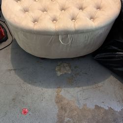 Storage Ottoman. Good Condition. Gently Used 