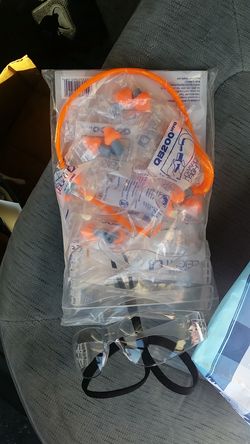 3m z rated safety glasses and foam ear plugs