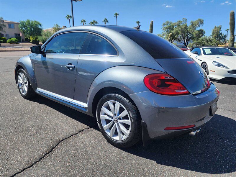 2014 Volkswagen Beetle-Classic TDI