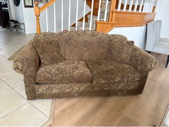 Pull-out-bed