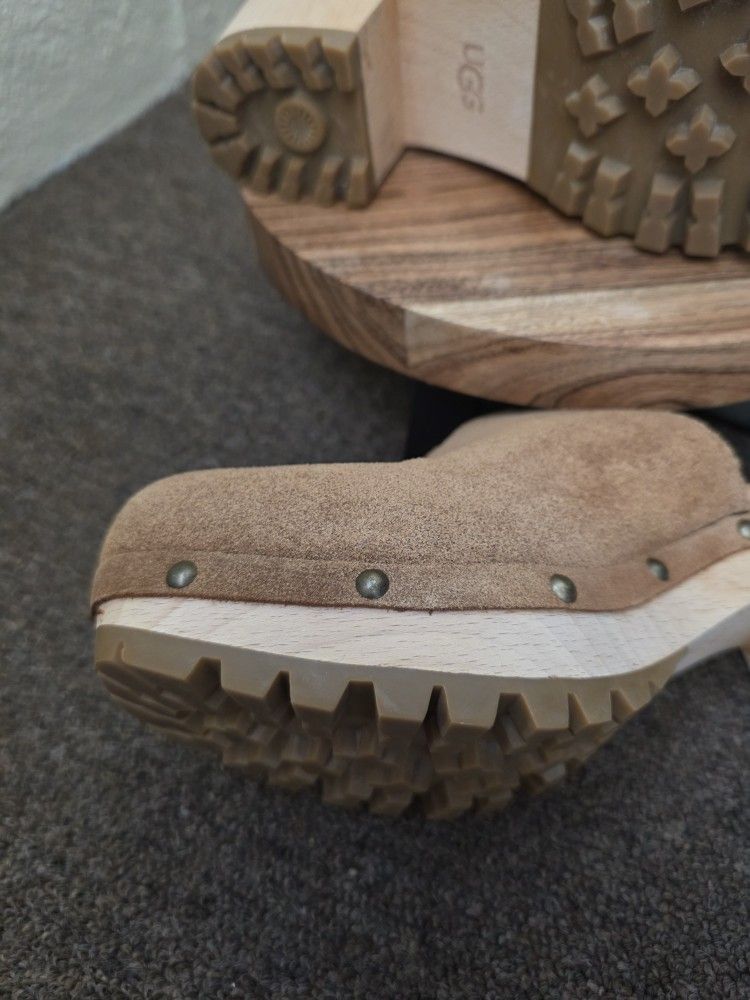 Women's UGG Tan Suede Clogs Men's shoes