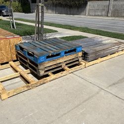 Free Wood Pallets