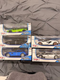 Maisto special edition 1:18 special edition cars