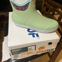 Xtra Tuff Women Deck Boot 8 