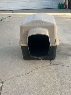 Dog house