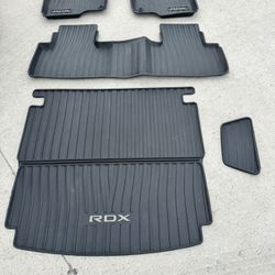 Acura RDX rubber floor mats (Full set)