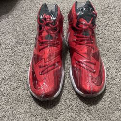 Nike Lebron 13 