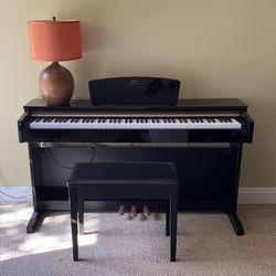 Yamaha Arius Ydp-C71PE , 88 Weighted-Key Digital Piano