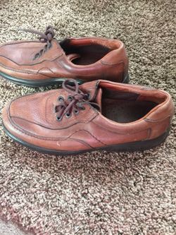Men's leather shoes size 7