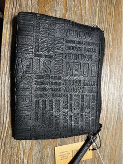 Steve Madden Medium wristlet