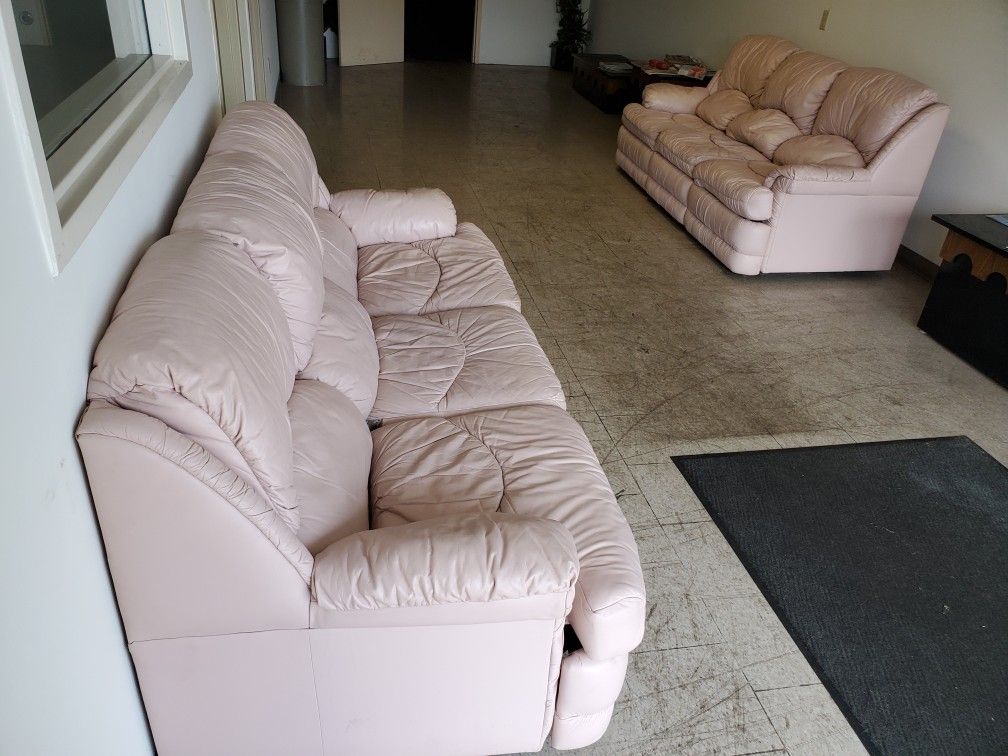 Set Of Two  Genuine People Loungers Leather Couches
