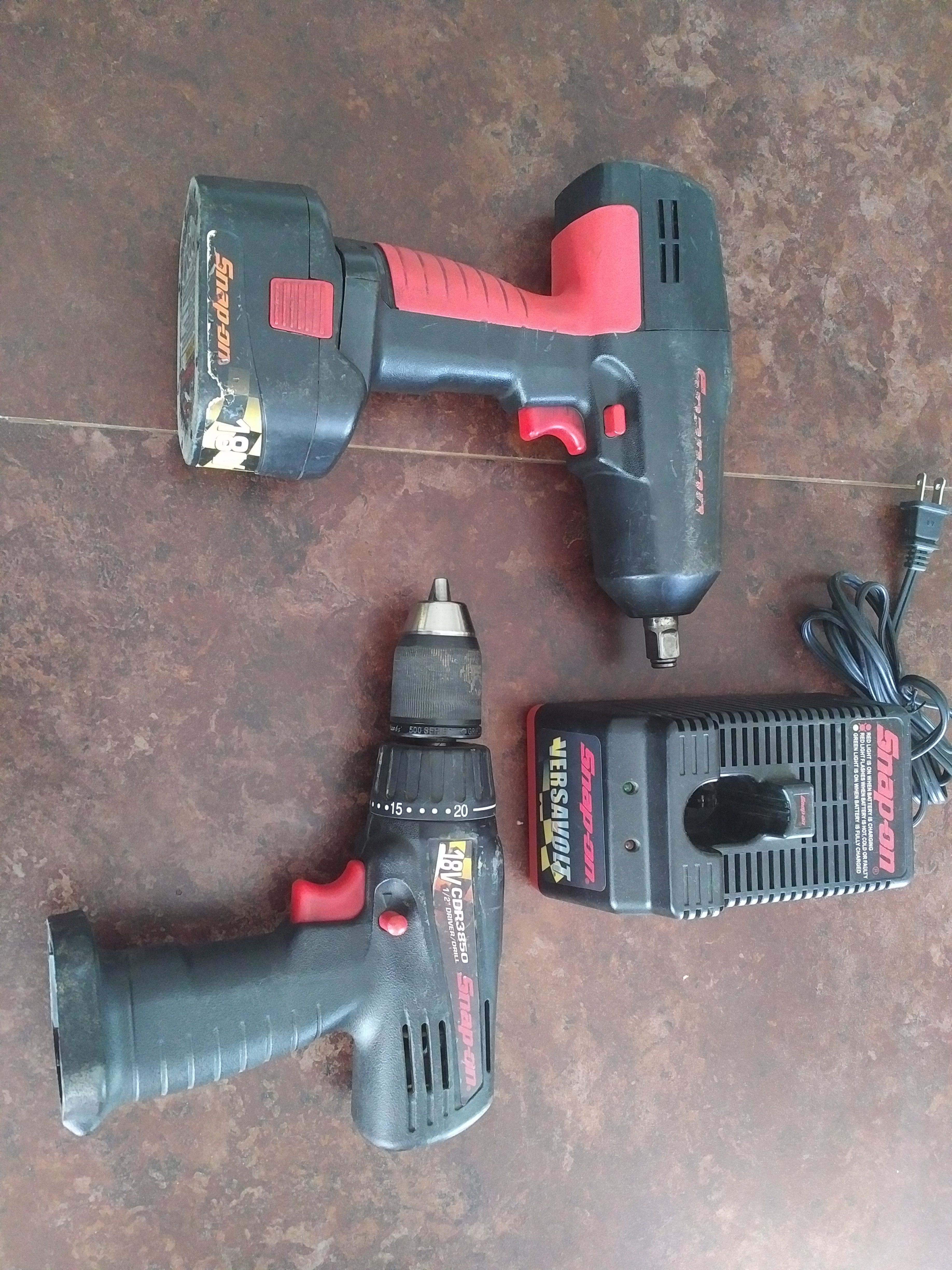 Snap on 18V impact wrench CT3850 & CDR 3850 Drill charger & battery