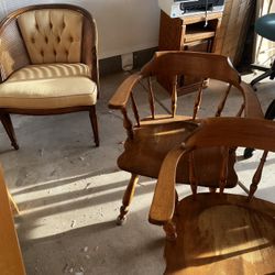 Wooden Chairs And Furniture 