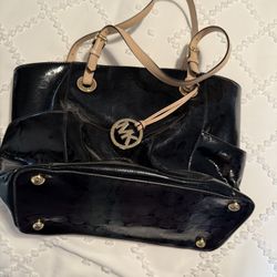 MK PURSE