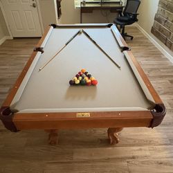 Buckhorn Pool table