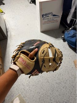 A2000 1B glove