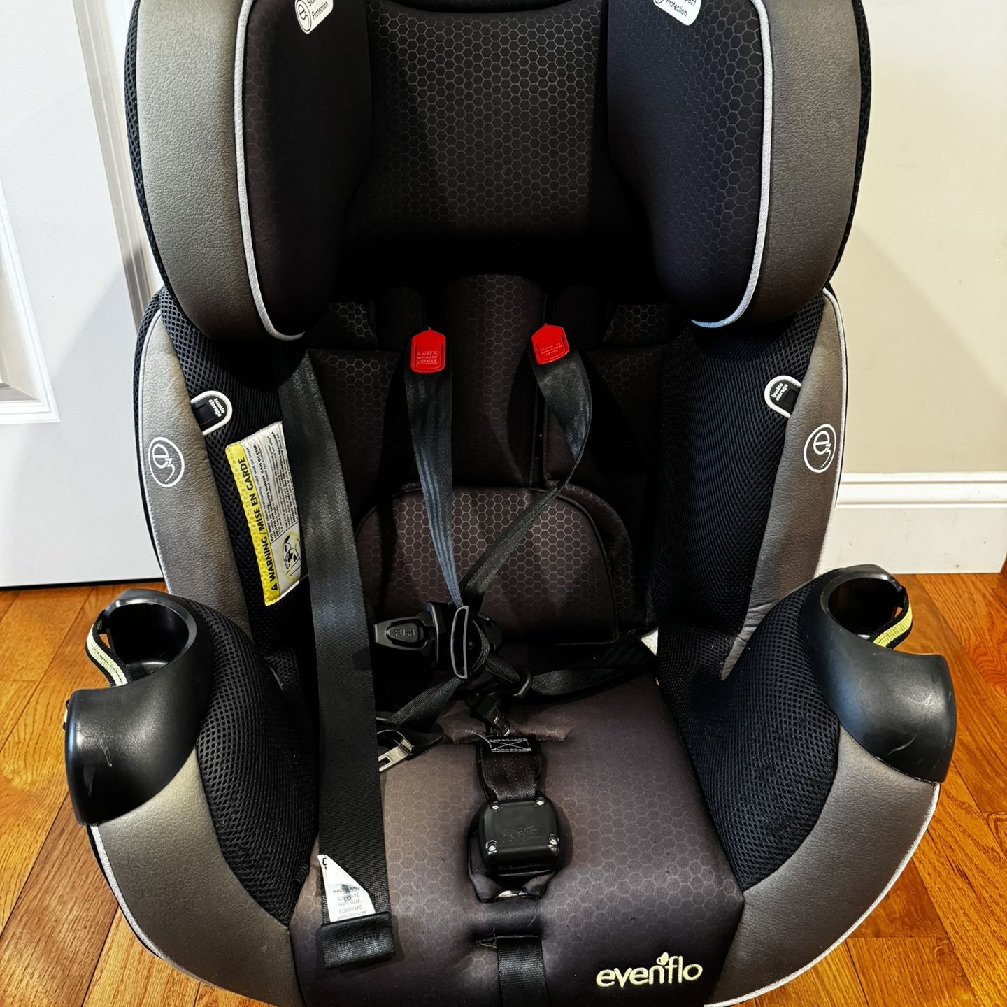 Evenflo Symphony All-in-One Convertible Car seat