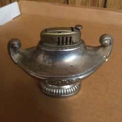 Vintage Aladdin Lamp Style Table Lighter