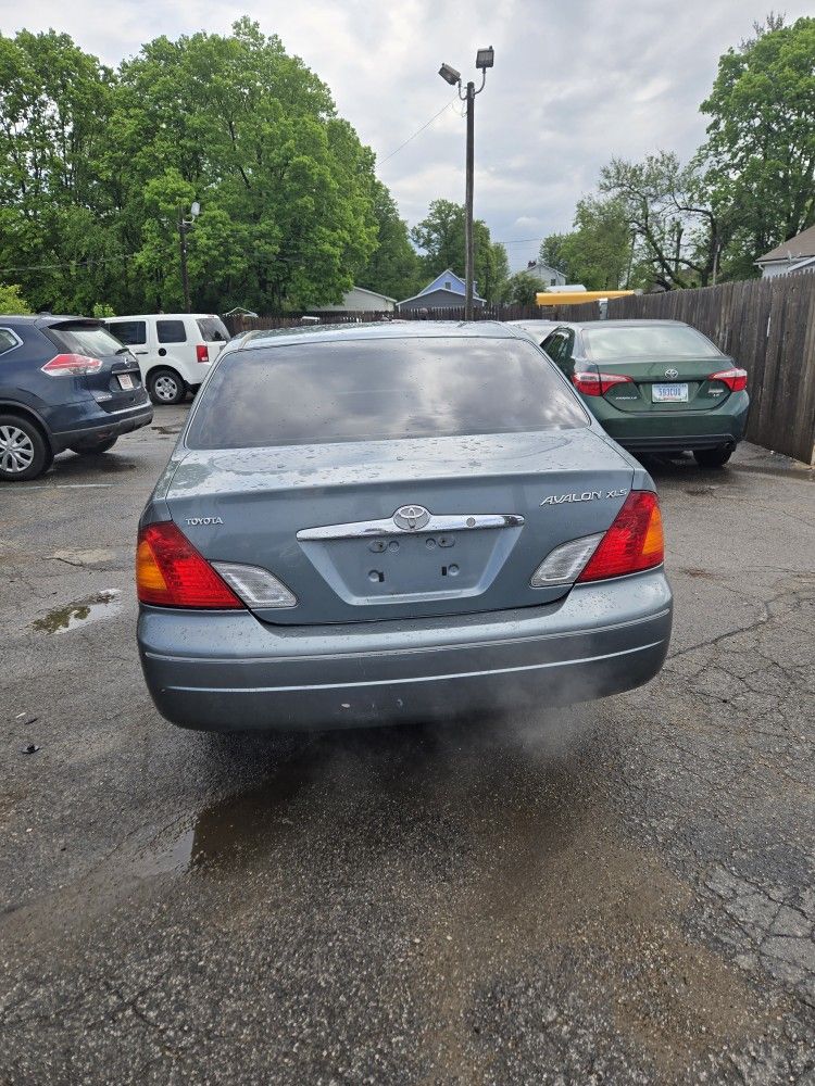 2002 Toyota Avalon
