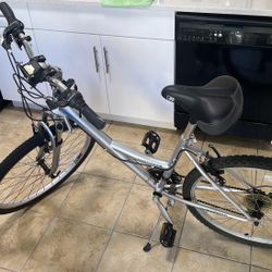 🚴‍♂️ Folding Bike – Shimano Gears – Great Condition!