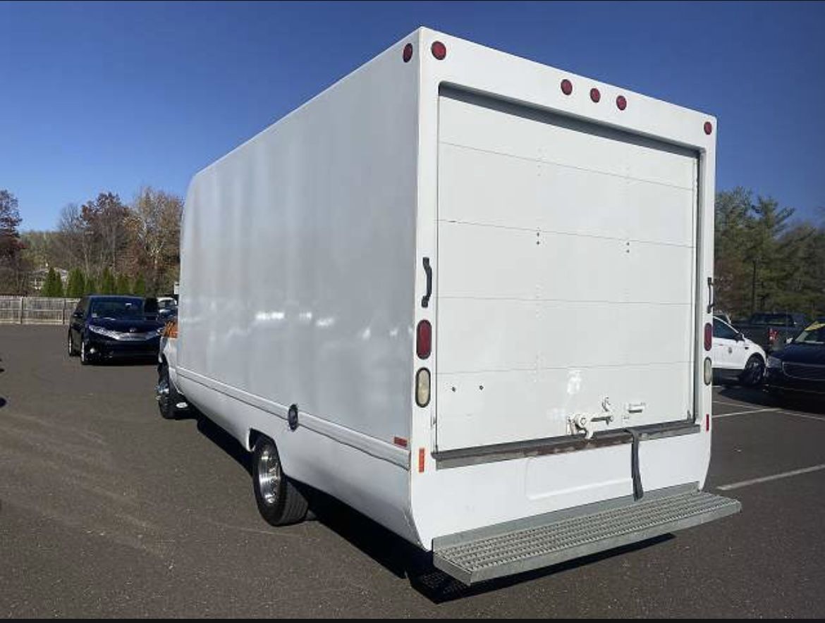 GREAT MULTIPURPOSE VEHICLE!! RV CONVERT?