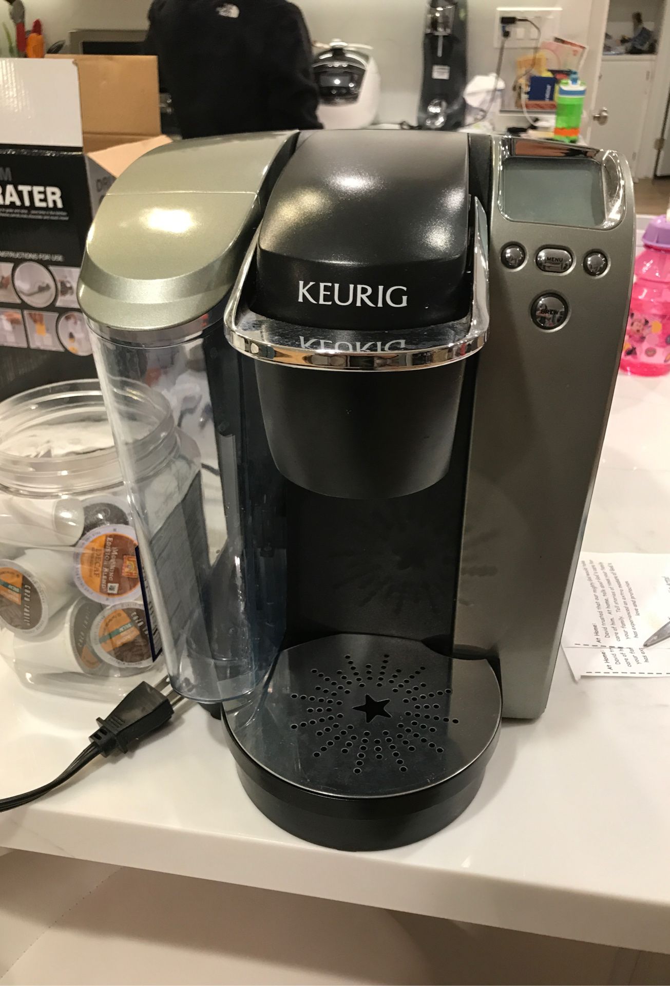 Keurig coffee maker with 9 pods