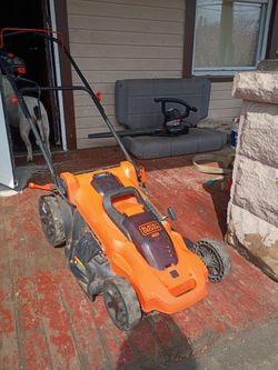 Black & Decker lawn mower