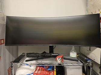 Samsung E 43" LED Curved Monitor
