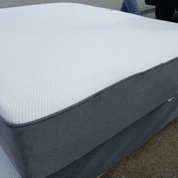 New, Casper Original Foam King Mattress, 2019 Model. Three available